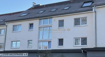 Immobilie Pinneberg - Super 3 Zimmer Dachgeschoss Wohnung in beliebter, ruhiger und zentraler Lage