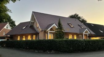 Immobilie Itzstedt - Ohne Käuferprovision - Traumhaftes Achitektenhaus mit ELW als frei lieferbare Kapitalanlage