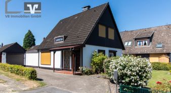 Immobilie Halstenbek - 360° Rundgang - Modernisierungsbedürftiges  Einfamilienhaus auf großem Erbpachtgrundstück in Halstenbek